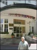 16 Entrance to Radium Palace small